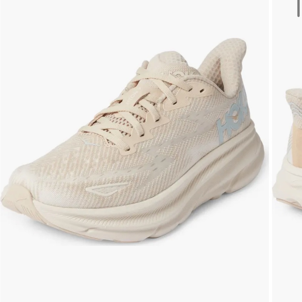 Hoka Clifton 9 Running Shoe - Sand/Eggnog